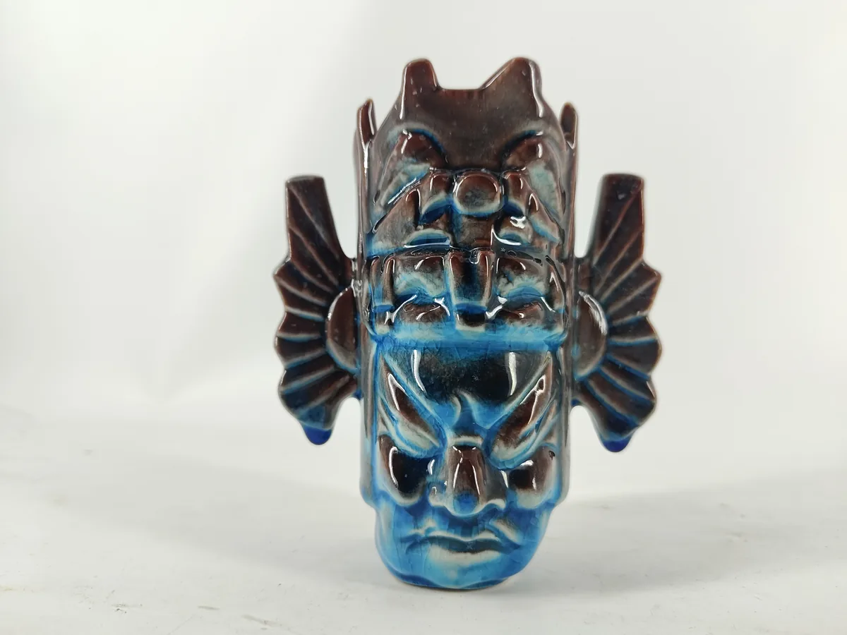 傩面笔筒