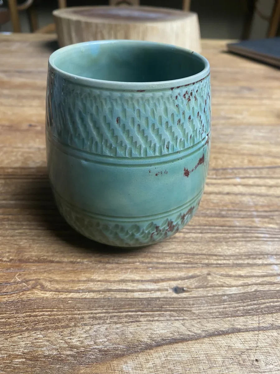 跳刀纹水杯
